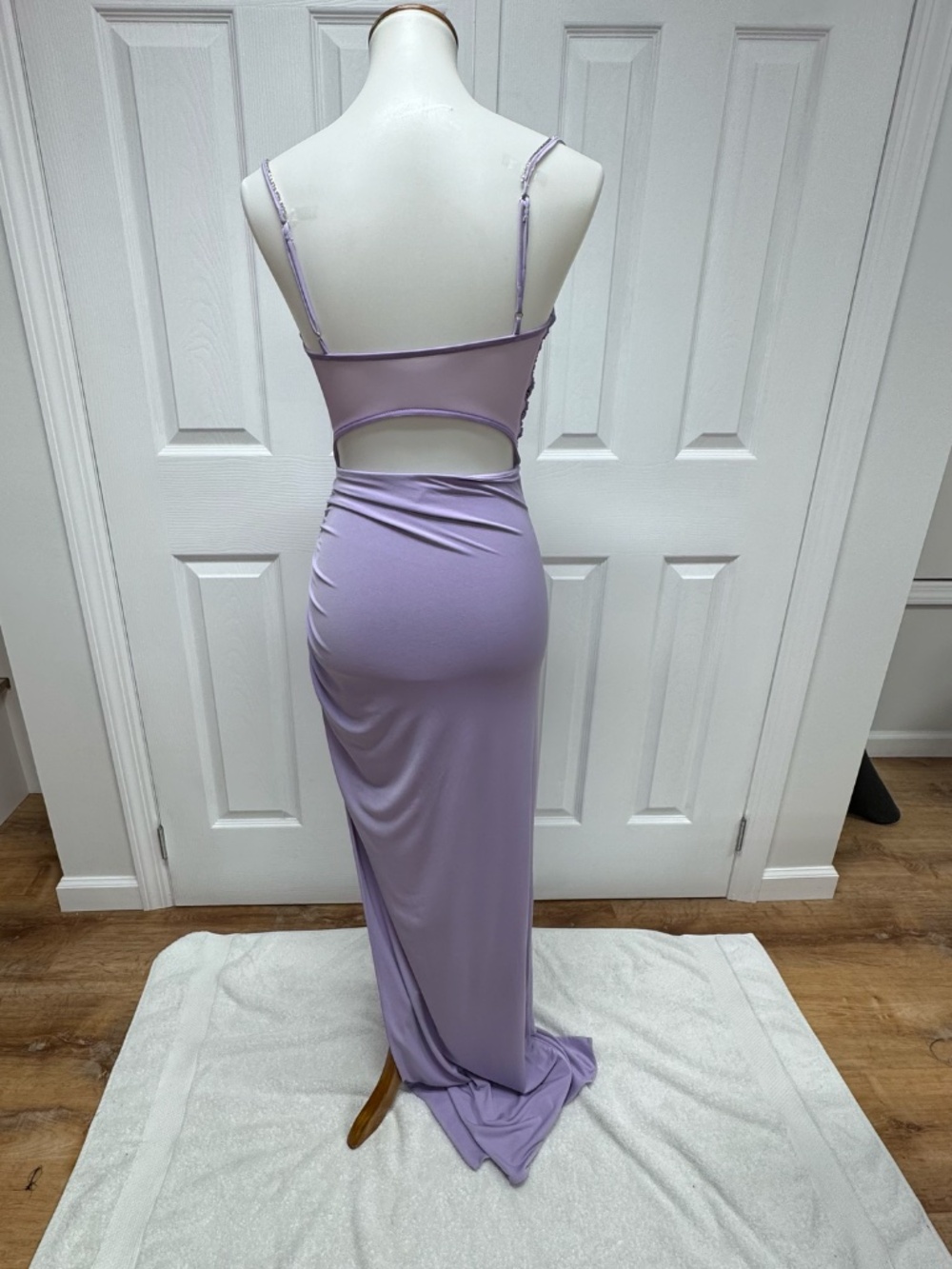 Lucy in the Sky- Rhinestone Strap Maxi Dress in Lilac -Size S- NEW Without Tags. - Picture 5 of 13